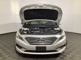 Used 2017 Hyundai Sonata SE image 4
