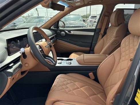 New 2025 Genesis GV80 3.5T Prestige image 13