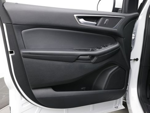 Used 2024 Ford Edge SEL AWD/4WD image 11