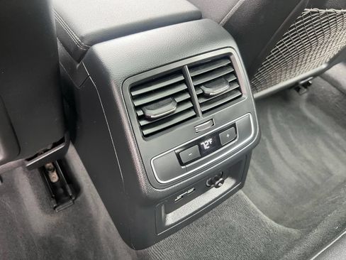 Used 2022 Audi A4 2.0T Premium Plus AWD/4WD image 26
