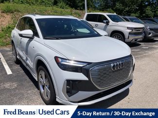 Used 2023 Audi Q4 e-tron Premium Plus w/ Premium Plus AWD/4WD video 1
