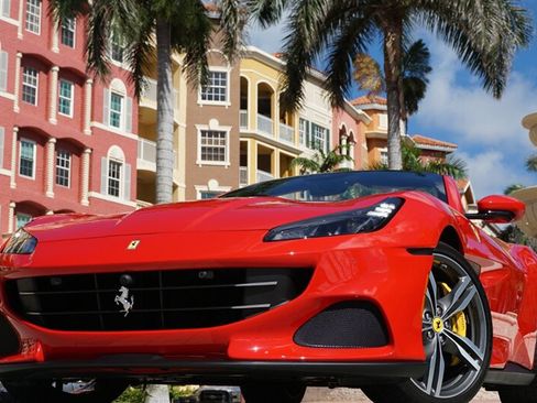 Used 2022 Ferrari Portofino M RWD image 57