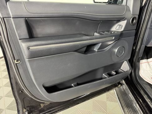 Used 2022 Ford Expedition XLT AWD/4WD image 46