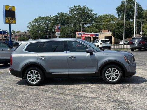 Used 2020 Kia Telluride LX AWD/4WD image 5