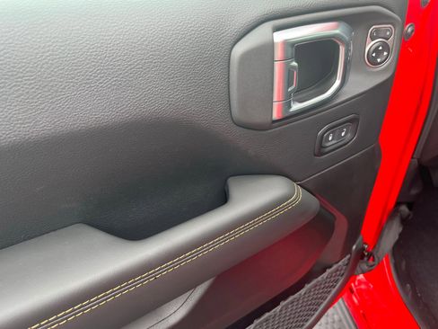 New 2024 Jeep Wrangler Unlimited Sahara image 14