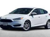 Used 2017 Ford Focus SE image 2