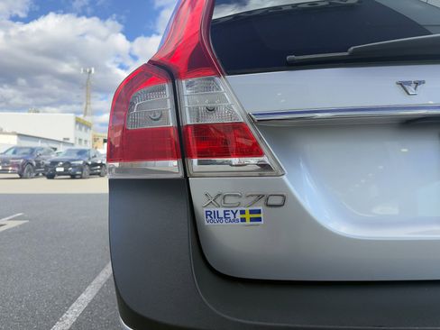 Used 2015 Volvo XC70 T6 image 11