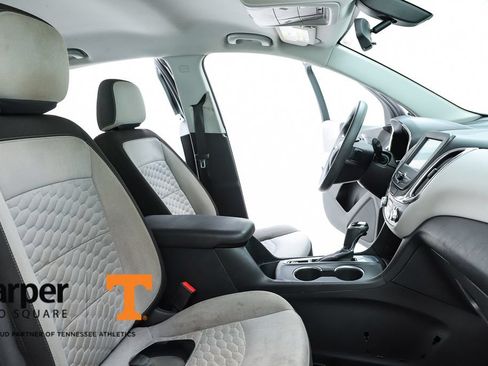 Used 2018 Chevrolet Equinox LS FWD image 70
