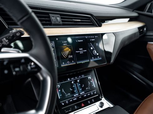 Certified 2024 Audi Q8 e-tron Premium Plus image 13