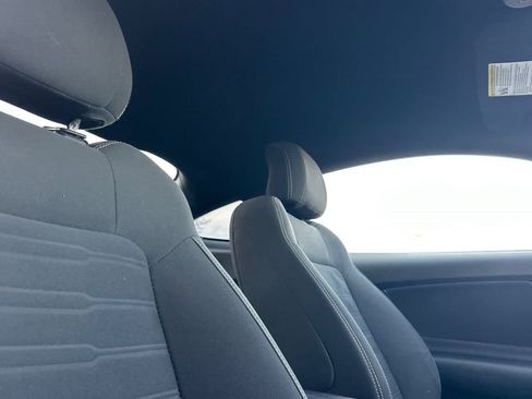 Used 2016 Ford Mustang Coupe image 16