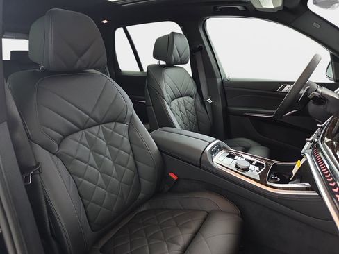 New 2026 BMW X5 xDrive40i w/ M Sport Package image 9
