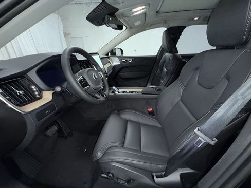 New 2026 Volvo XC60 B5 Ultra w/ Climate Package AWD/4WD image 13