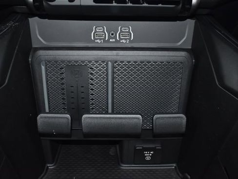 New 2026 RAM 1500 4x4 Crew Cab image 19
