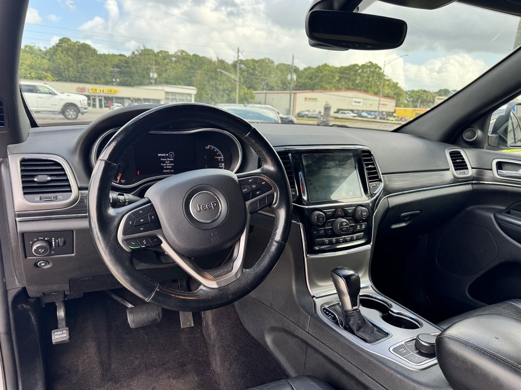 Used 2019 Jeep Grand Cherokee Limited AWD/4WD image 10