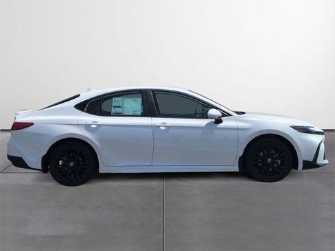 New 2026 Toyota Camry SE FWD image 6
