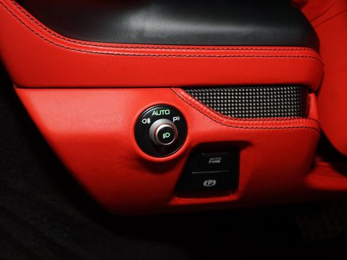 Used 2021 Ferrari F8 Tributo RWD image 26