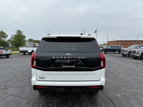 Used 2025 Ford Expedition Active AWD/4WD image 4