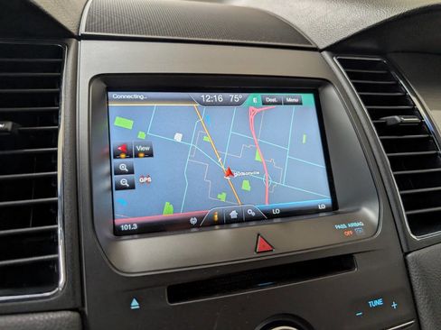 Used 2014 Ford Taurus SEL w/ Equipment Group 201A image 10