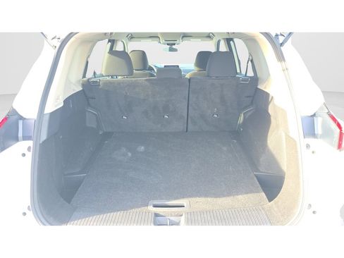 Used 2024 Nissan Rogue S FWD image 9