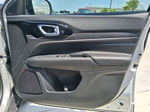 New 2026 Jeep Compass Latitude image 24