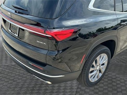 New 2025 Buick Enclave Preferred image 11