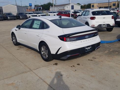 New 2026 Hyundai Sonata SE FWD image 5