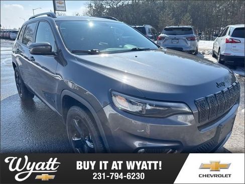 Used 2020 Jeep Cherokee Latitude Plus image 1