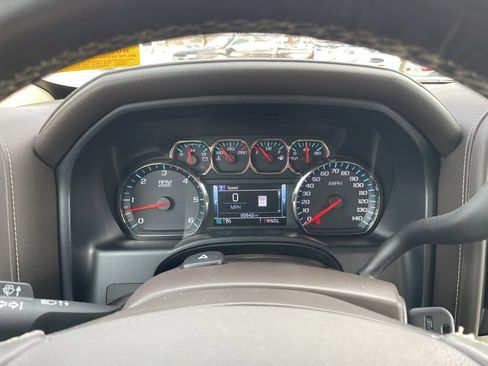 Used 2018 GMC Sierra 1500 SLT image 15