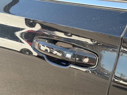 Used 2023 Chevrolet Tahoe LT image 26