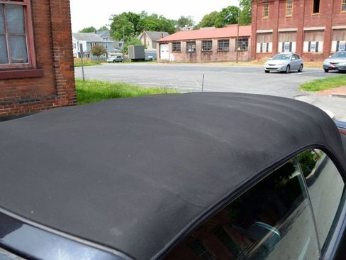 Used 2007 Saab 9-3 2.0T w/ Anniversary Pkg image 10