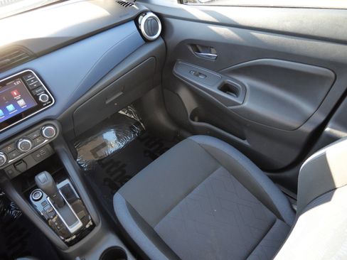 Used 2023 Nissan Versa SV image 11