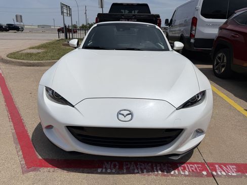 Used 2021 MAZDA MX-5 Miata RF Grand Touring RWD image 5