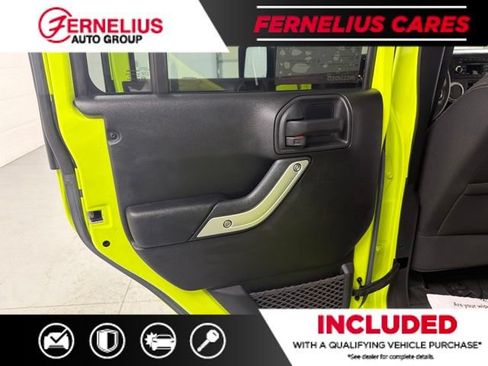 Used 2016 Jeep Wrangler Unlimited Sahara AWD/4WD image 15