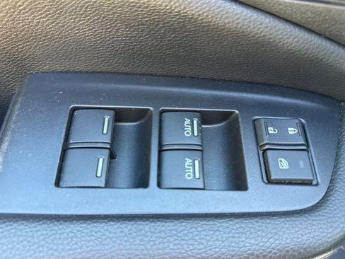 Used 2019 Honda Pilot LX image 15