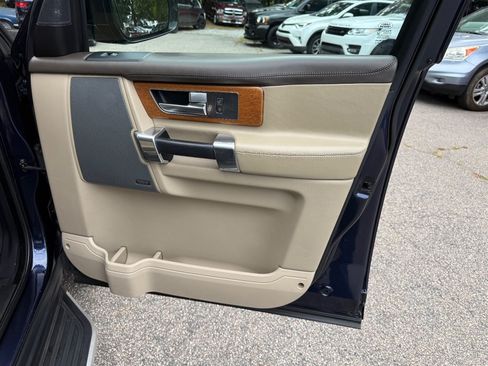 Used 2016 Land Rover LR4 HSE LUX AWD/4WD image 21