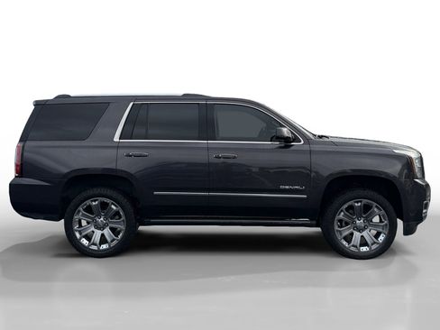 Used 2017 GMC Yukon Denali w/ Open Road Package image 6