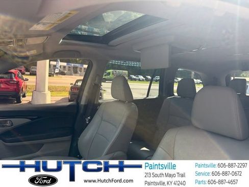 Used 2019 Honda Pilot Touring image 13