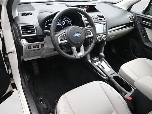 Used 2018 Subaru Forester 2.5i Limited AWD/4WD image 8