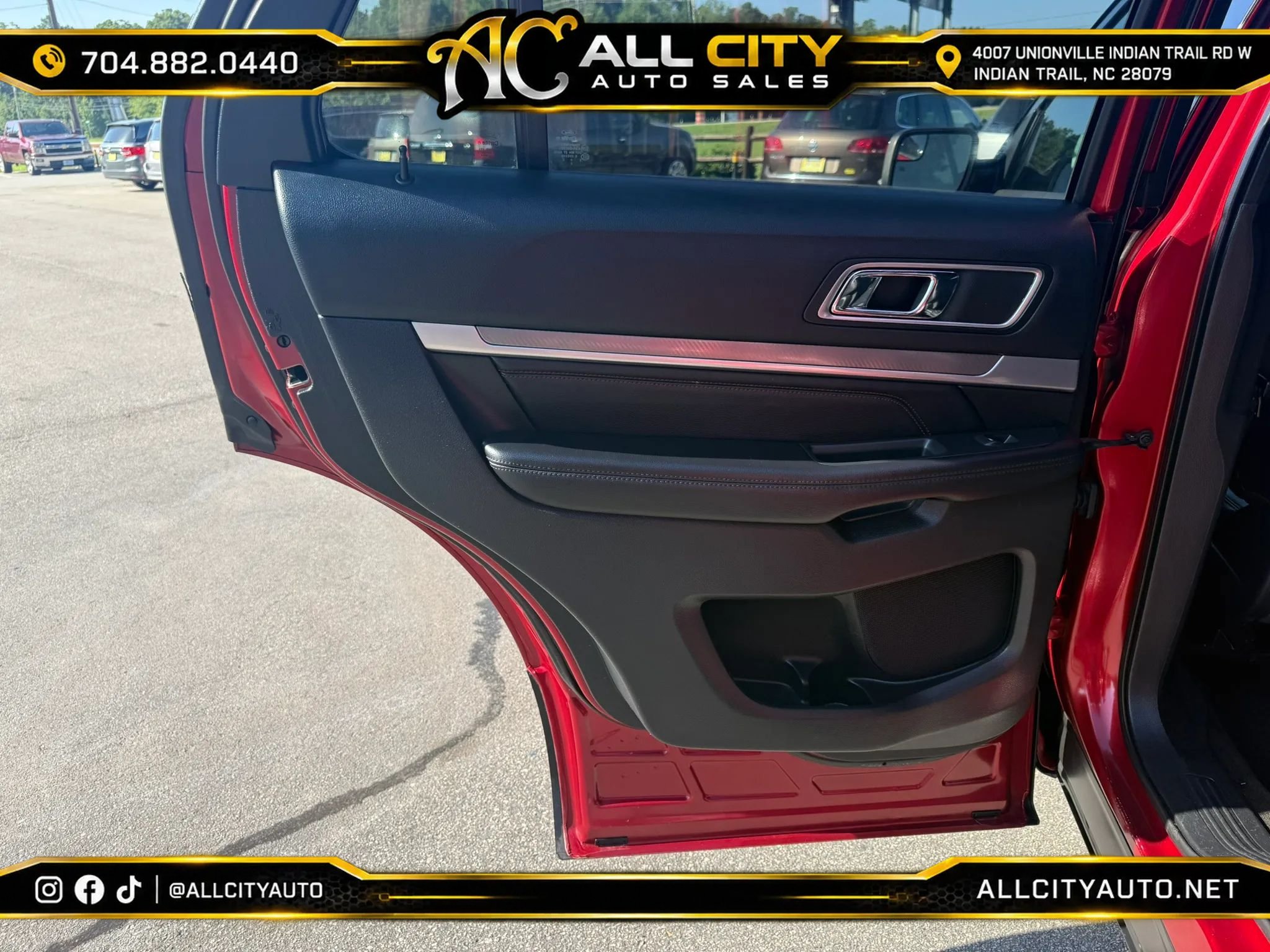 Used 2016 Ford Explorer Sport AWD/4WD image 11