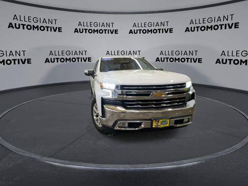 Used 2021 Chevrolet Silverado 1500 LTZ AWD/4WD image 4