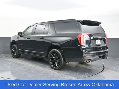 Used 2021 GMC Yukon XL Denali w/ Denali Premium Package image 6