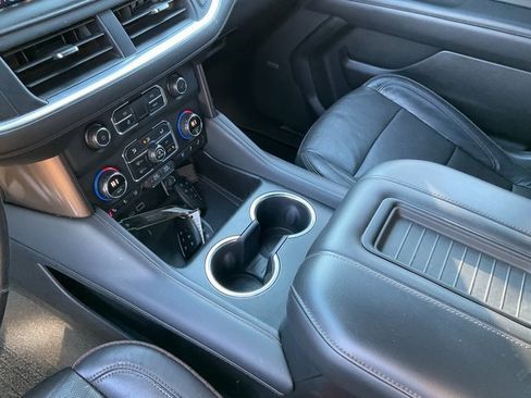 Used 2021 Chevrolet Suburban High Country image 15