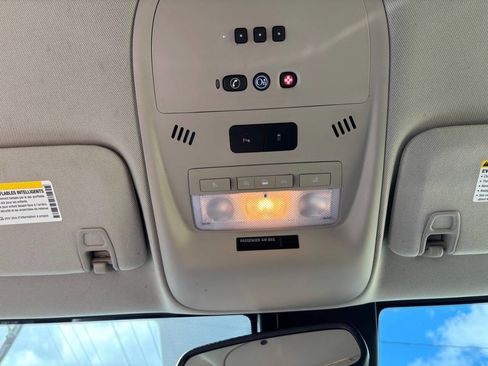 Used 2012 Chevrolet Volt Premium w/ Premium Trim Package image 23