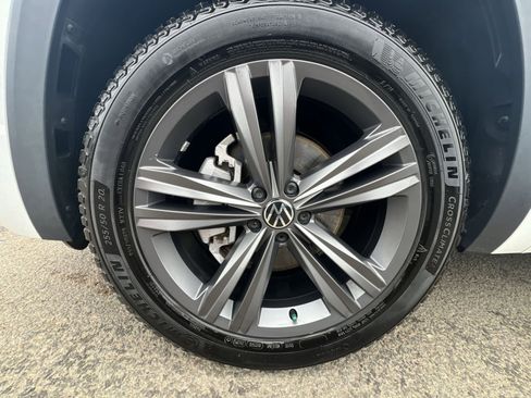 Used 2021 Volkswagen Atlas SE image 12