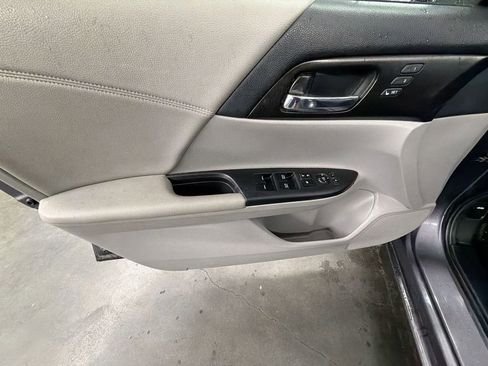 Used 2015 Honda Accord EX-L image 21