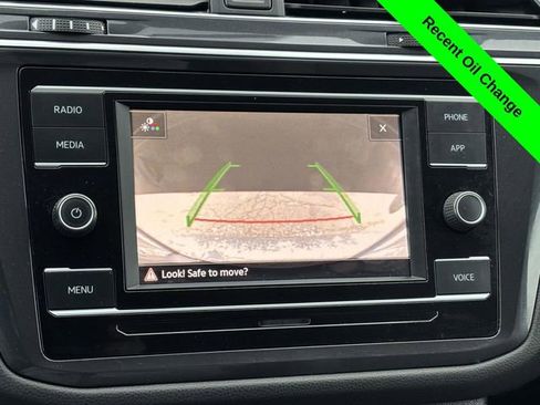 Used 2021 Volkswagen Tiguan S image 16