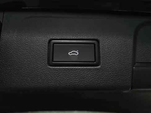 Used 2019 Volkswagen Atlas SE FWD image 38