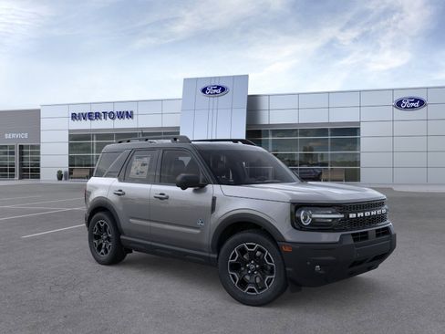 New 2025 Ford Bronco Sport Outer Banks w/ Outer Banks Tech Package+ AWD/4WD image 32
