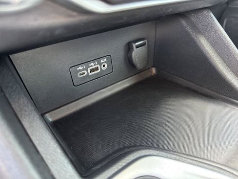 Used 2022 Nissan Sentra SV FWD image 13
