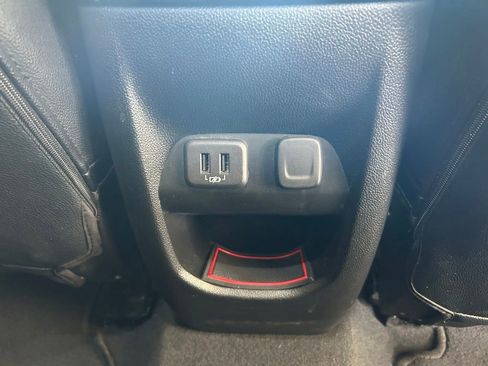 Used 2022 Chevrolet Colorado LT w/ LT Convenience Package RWD image 29